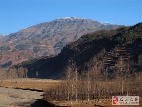 药山旅游区位于巧家昭通药山家县城东北约60公里的药山镇(原荞麦地).