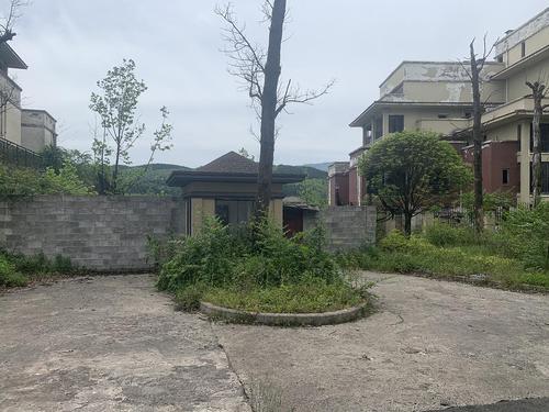 重庆 意外发现一个废弃五星级酒店度假区