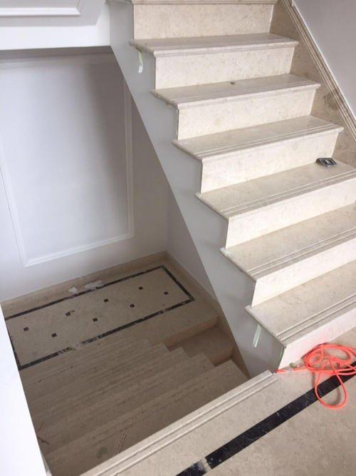 大理石楼梯踏步侧面怎么包边