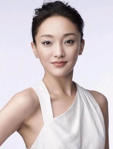 周迅  古灵精怪的小女人笑容,让人亲切.