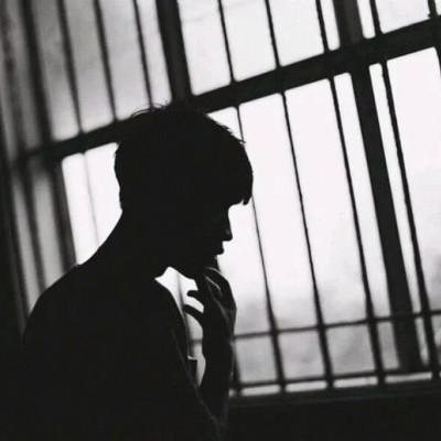 零五后·原宿·情侣头像,一左一右"超恩爱",00后早已设置