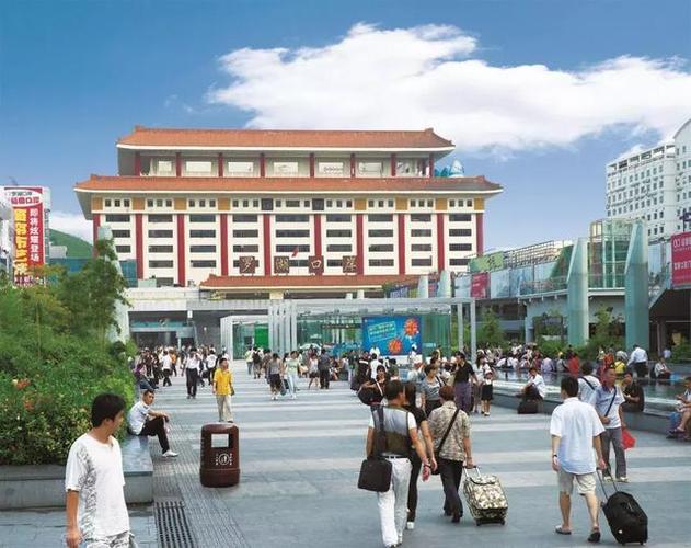 深圳人注意这些路段设置潮汐车道东门老街罗湖口岸也有一大波交通动态