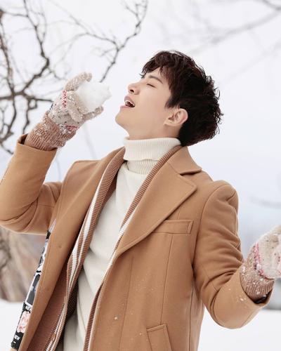 李俊昊 jun-ho lee的图片