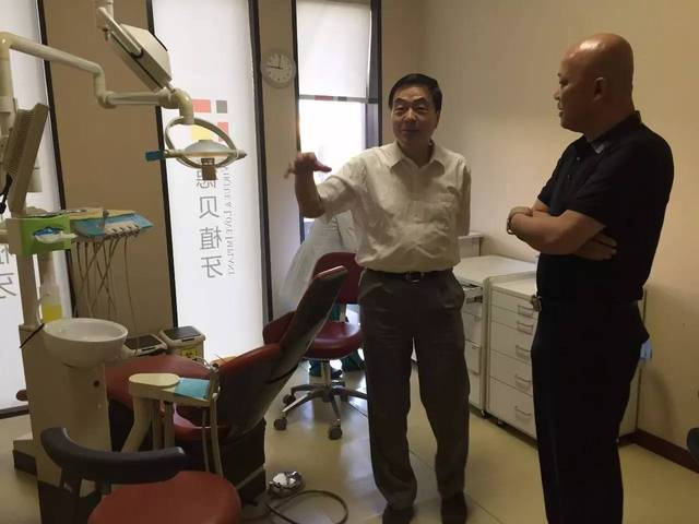 创新分会会长薛美华赴我会常务副会长陈金池单位—北京德贝口腔调研