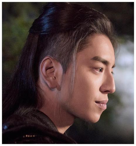 李沁搭档肖战的狼殿下有消息了主演王大陆说漏嘴粉丝期待