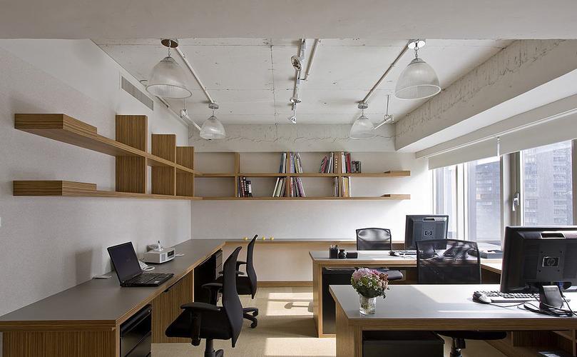 郑州小型办公室装修公司|55平办公装修设计布局实景图