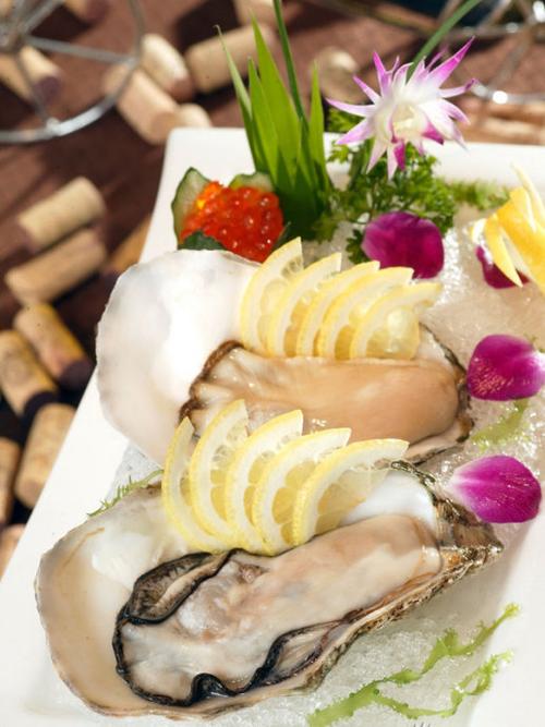 各地美食生蚝刺身最能体现生蚝的那种鲜美