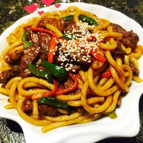 牛肉炒乌龙面