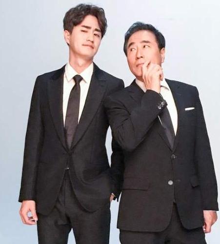 娱乐圈的"父子明星",有一对显得与众格格不入,他俩是谁?