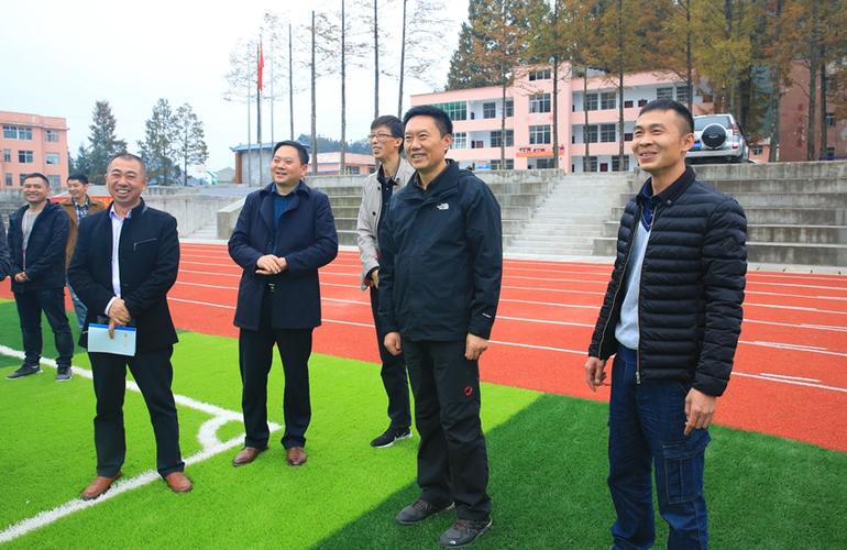 王小平把查改问题贯穿到主题教育始终