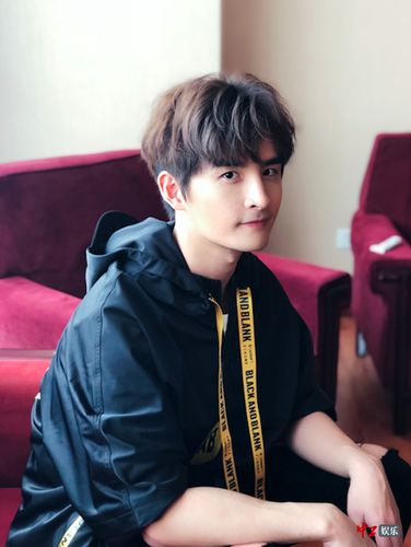 张远助阵音乐之声2018推介会与魏晨尚雯婕分享音乐感悟