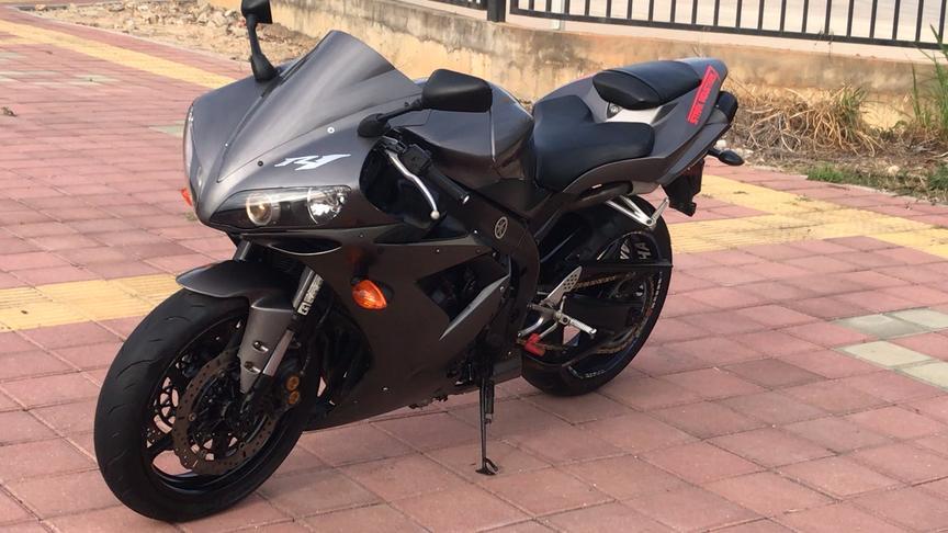 雅马哈r1二手多少钱