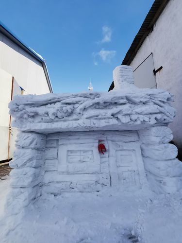 雪房子