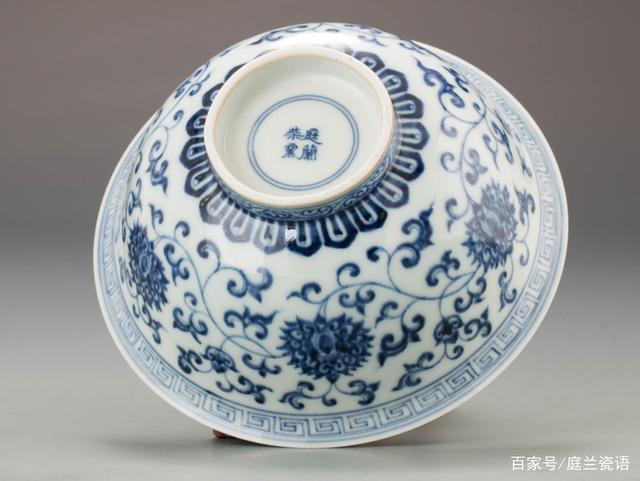 青花缠枝纹的历史渊源及含义