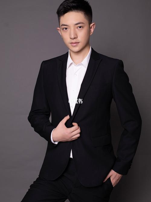 好看的男士写真|形象照正装照简历_写真_形象照_简历