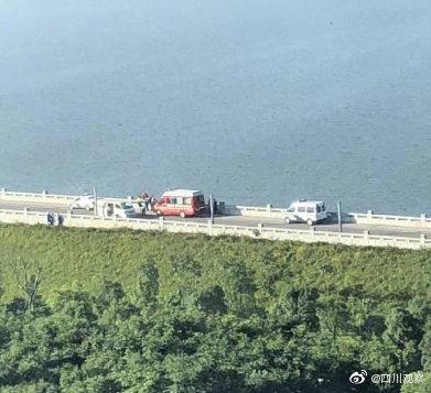 警方通报!成都青龙湖中发现一具浮尸