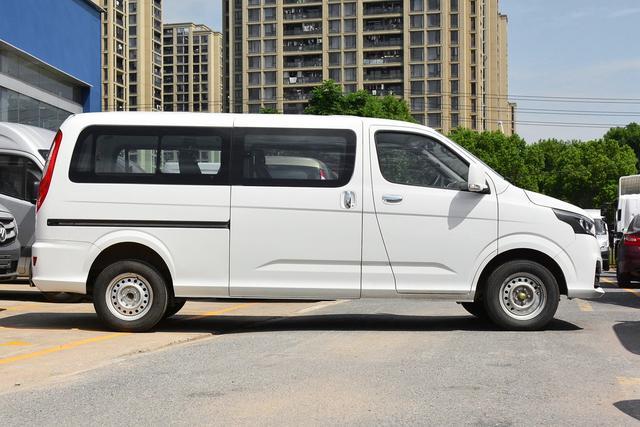 2021款风景g5 2.4l手动长轴平顶5座