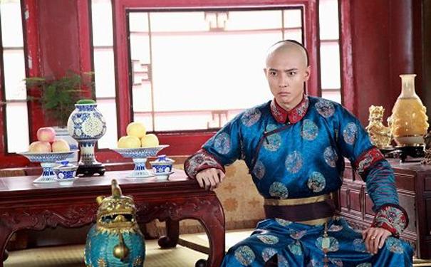 你如何评价康熙的二皇子胤礽呢?