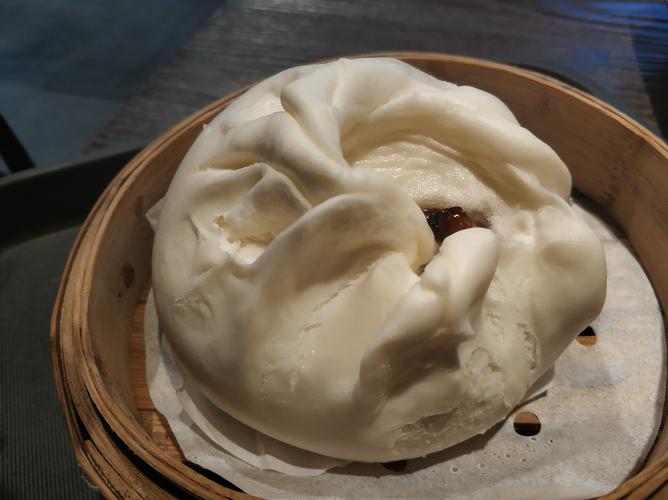 特别大的叉烧包