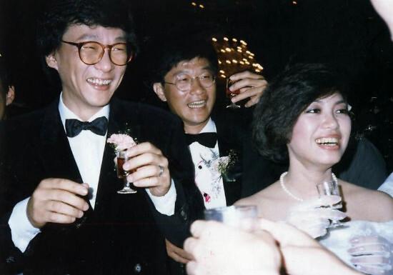"金声天后"10年无性婚姻换来老公出轨生子,离婚后终身