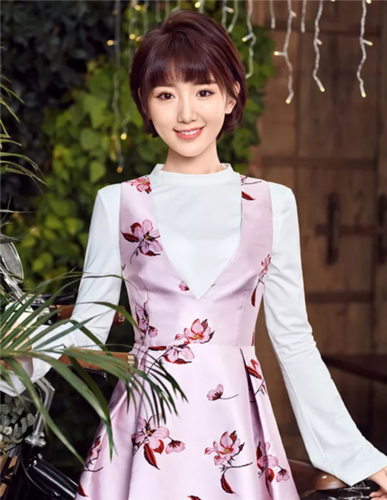 毛晓彤最新发型短发灵气甜美到不行