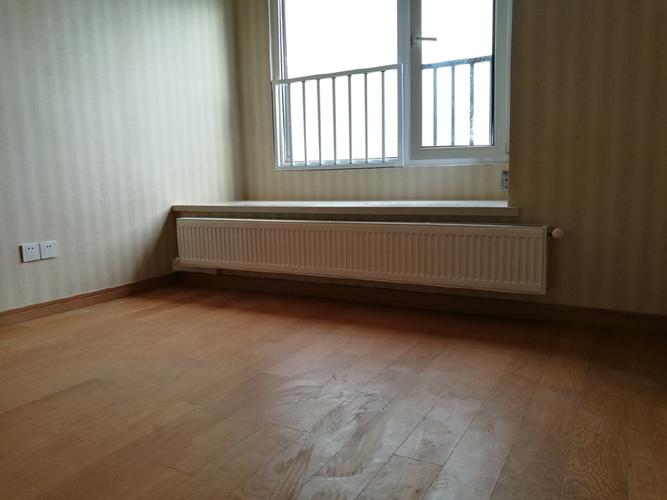 暖气片安装完工