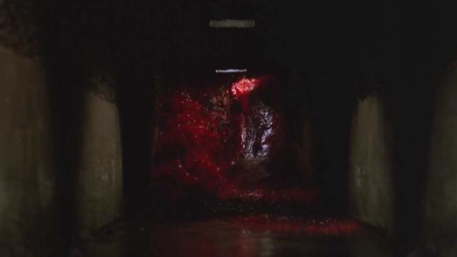 周星驰去不正常人类研究中心救人,救出了火云邪神
