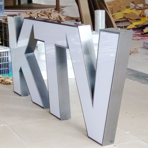 专业定制不锈钢围边发光字 加工led发光字吸塑字 公司logo字订制