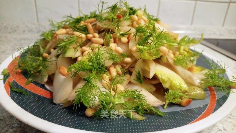 茴香玉兰菜沙拉