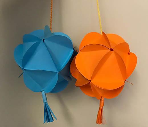 儿童手工制作漂亮的卡纸灯笼