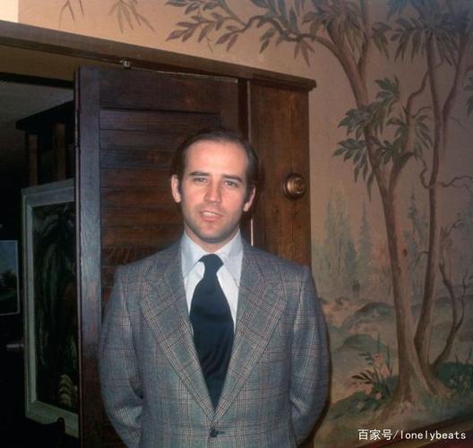 加更!拜登年轻的时候真的好帅!