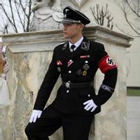 二战军官头像图片 用微笑掩饰伤痛