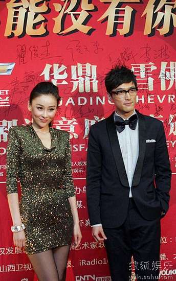 周扬收获华鼎奖 抗战剧造就"最传奇"女演员
