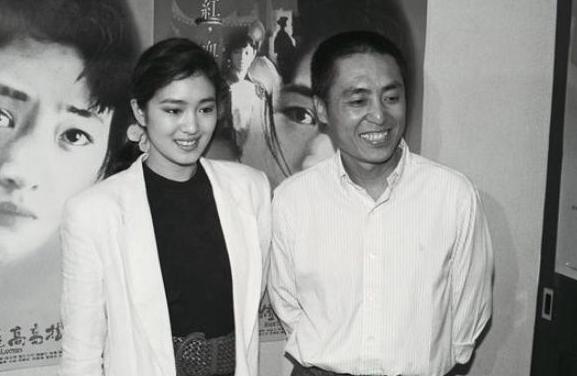 三胎政策刚出,张艺谋妻子称提前完成任务,曾因超生被罚700多万