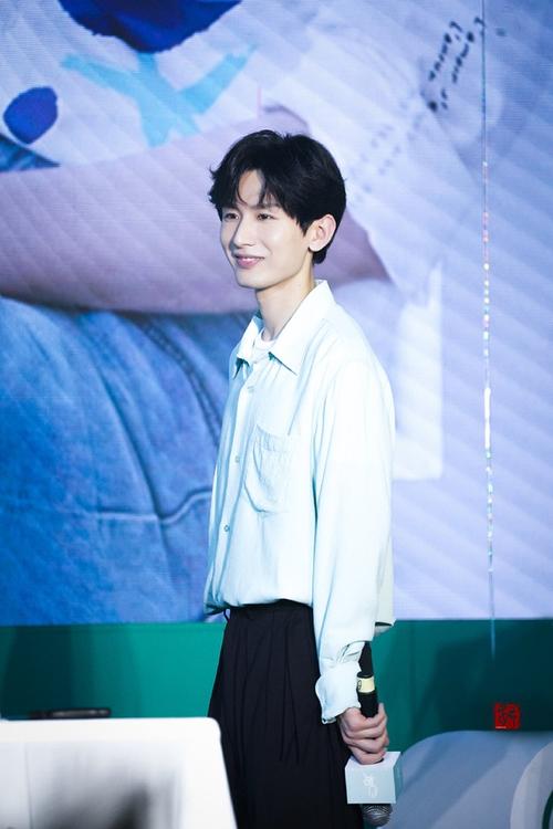 成毅沉香如屑成毅与君歌成毅南风知我意演员成毅未来可期