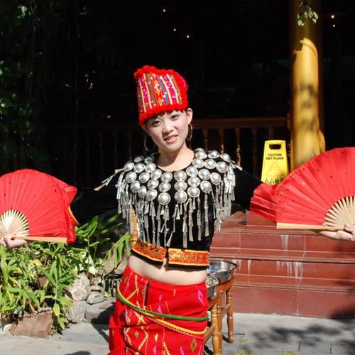 云南少数民族服饰欣赏——景颇族服饰