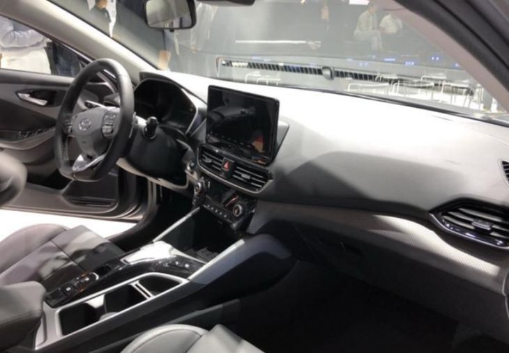 北京现代菲斯塔纯电动将2月18日上市 续航达490km 或18万起售