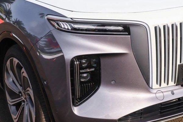 对比特斯拉modelx看红旗ehs9如何成为智能豪华suv新贵