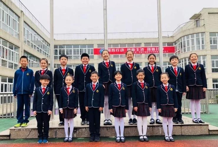 "丑校服" 886?其实,我们杭州的校服颜值一直在线