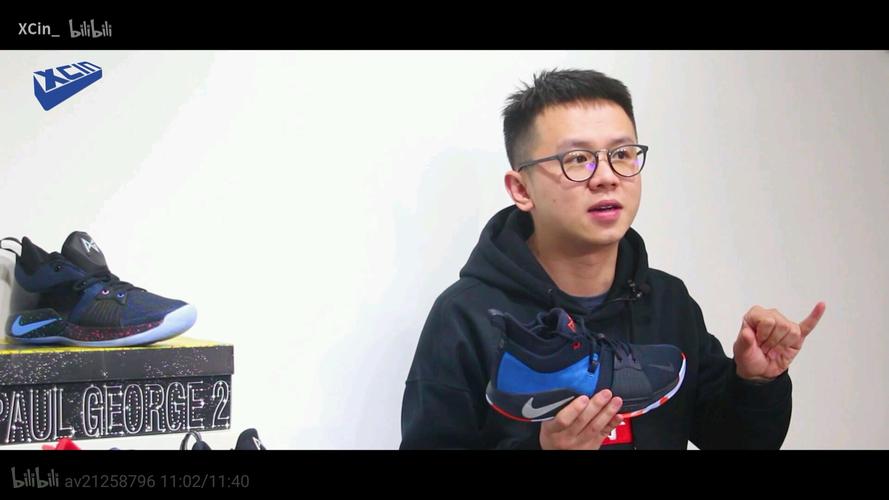 两年前我刚入鞋坑,在某度上找鞋评,看到了马也哥的侃侃而谈