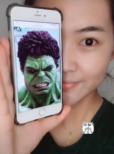 抖音小姐姐仿妆"绿巨人",还原度高达99%,却输给王宝强?