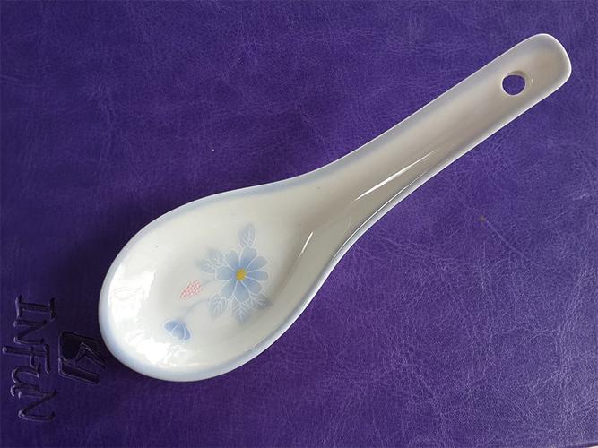 厂家直供贝白瓷汤勺批发价格-京瑞陶瓷好用的贝白瓷汤勺新品上市