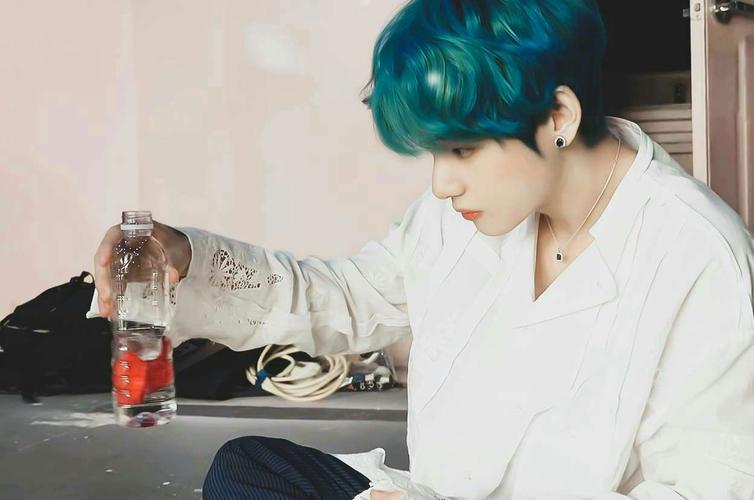 金泰亨 - 堆糖,美图壁纸兴趣社区