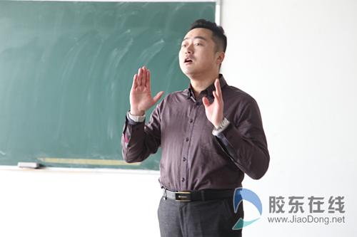 烟台少儿电视艺术团举行揭牌仪式 小主持人开班
