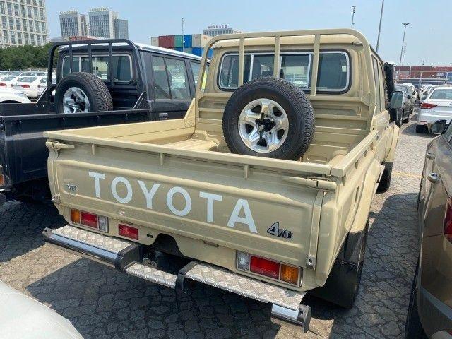 2019款丰田酷路泽lc79手动柴油版评测