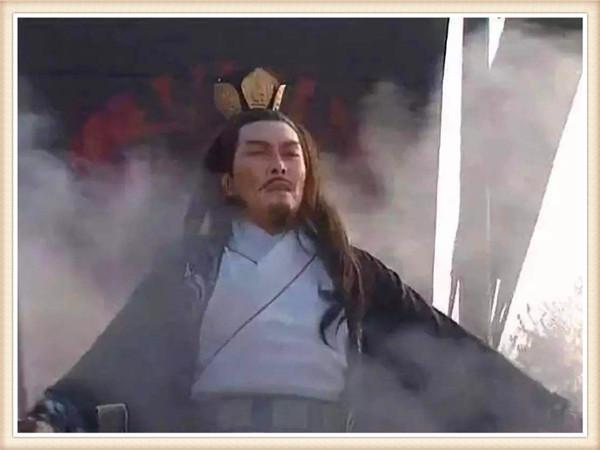 把项羽气吐血,奠定三国鼎立的局面,诸葛亮借东风真有那么神?
