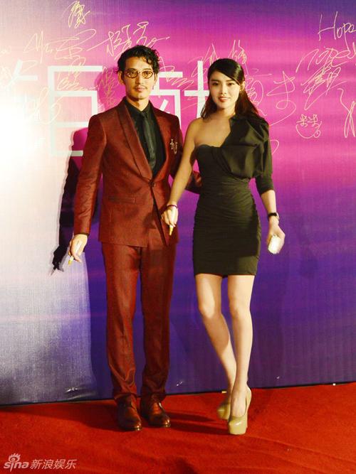 组图:金巧巧蒲巴甲徐冬冬活动红毯争艳_高清图集_新浪