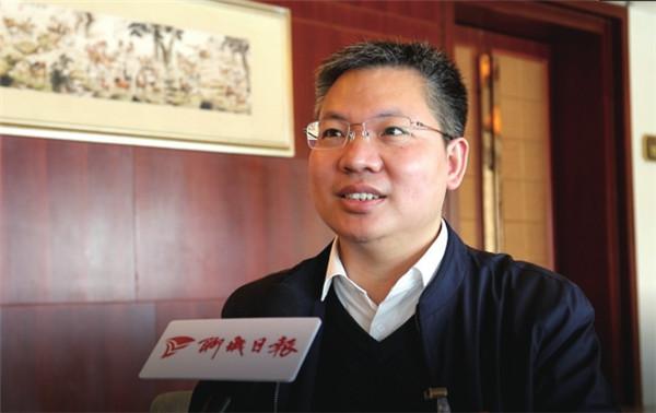 市政协委员,市自然资源和规划局局长冯能斌:实施"七大行动"全面提质