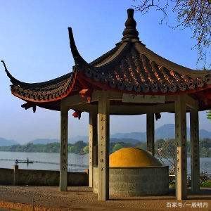 西湖边两个苏小小,命运都不堪,看看她们是谁?