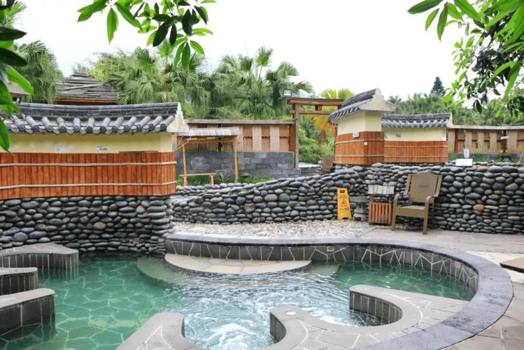 地址:四川省绵阳市安州区桑枣镇  导航:手机导航"罗浮山温泉度假区"